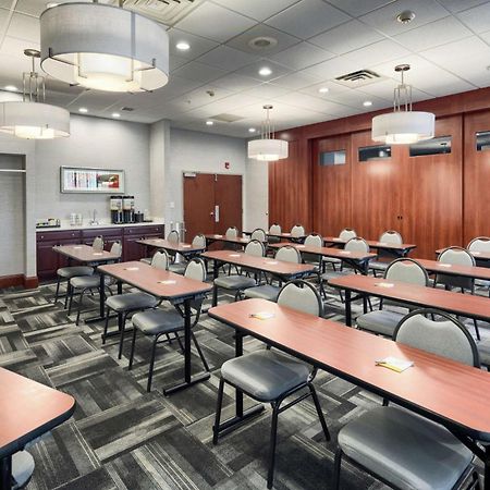 Hampton Inn Louisville Northeast Εξωτερικό φωτογραφία