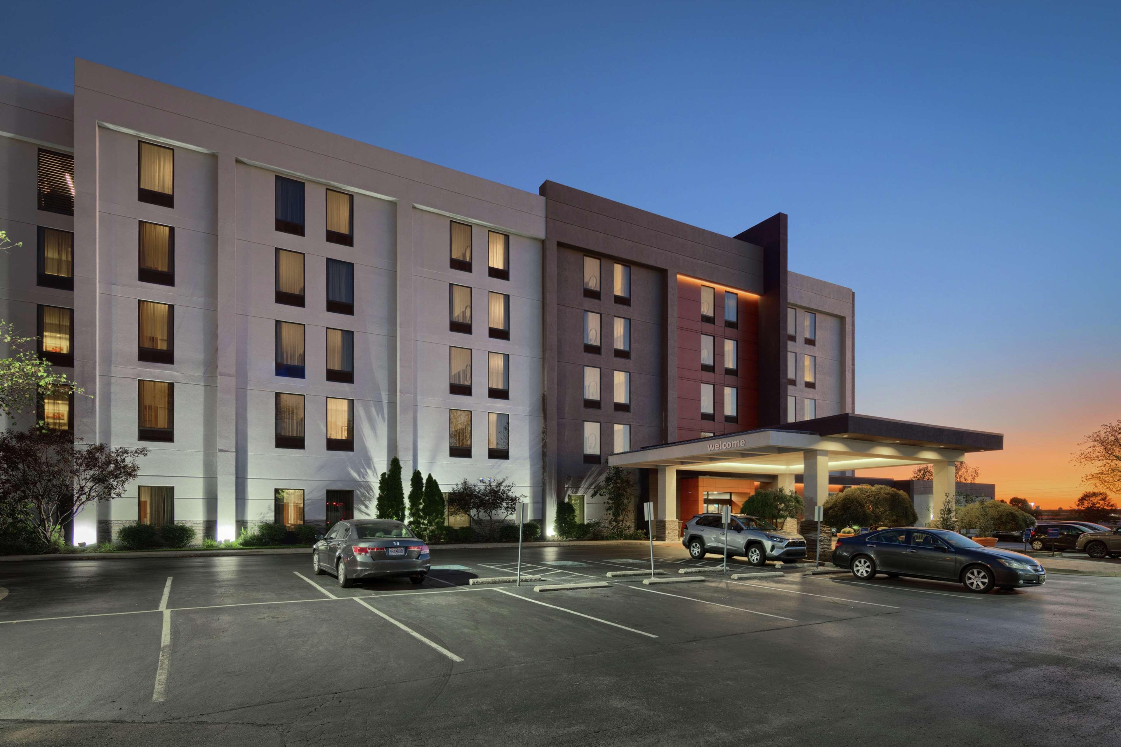Hampton Inn Louisville Northeast Εξωτερικό φωτογραφία