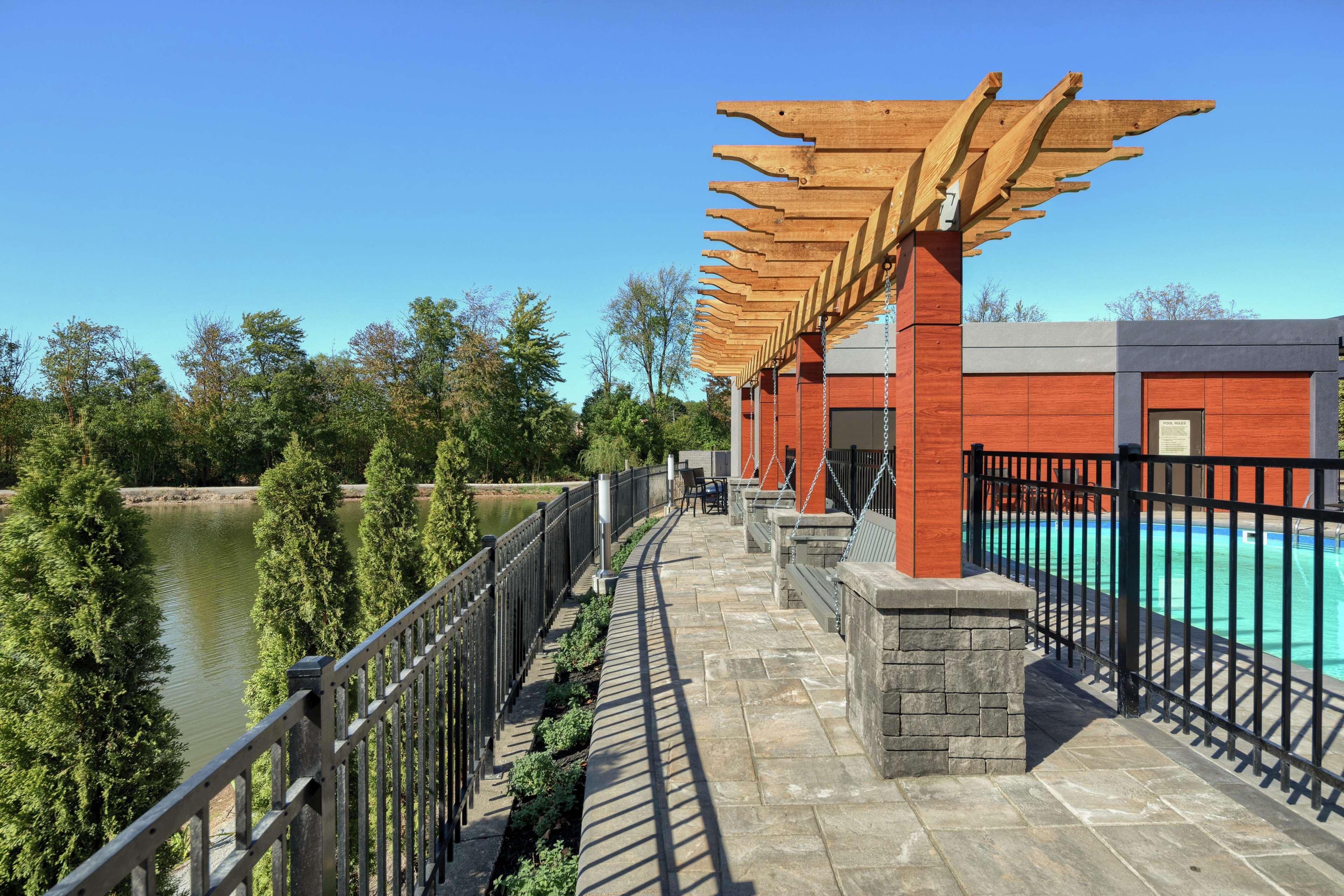 Hampton Inn Louisville Northeast Εξωτερικό φωτογραφία
