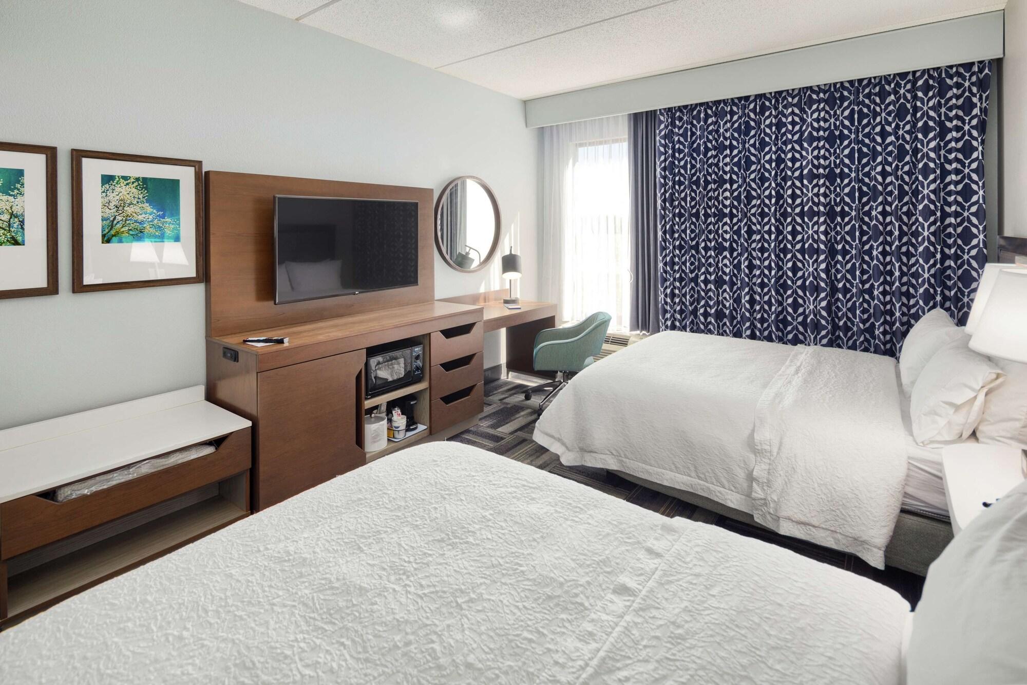 Hampton Inn Louisville Northeast Εξωτερικό φωτογραφία