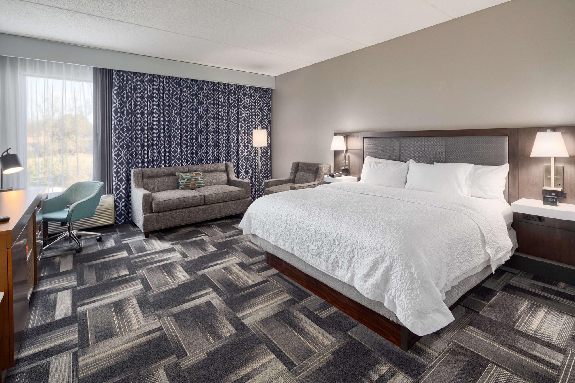 Hampton Inn Louisville Northeast Εξωτερικό φωτογραφία