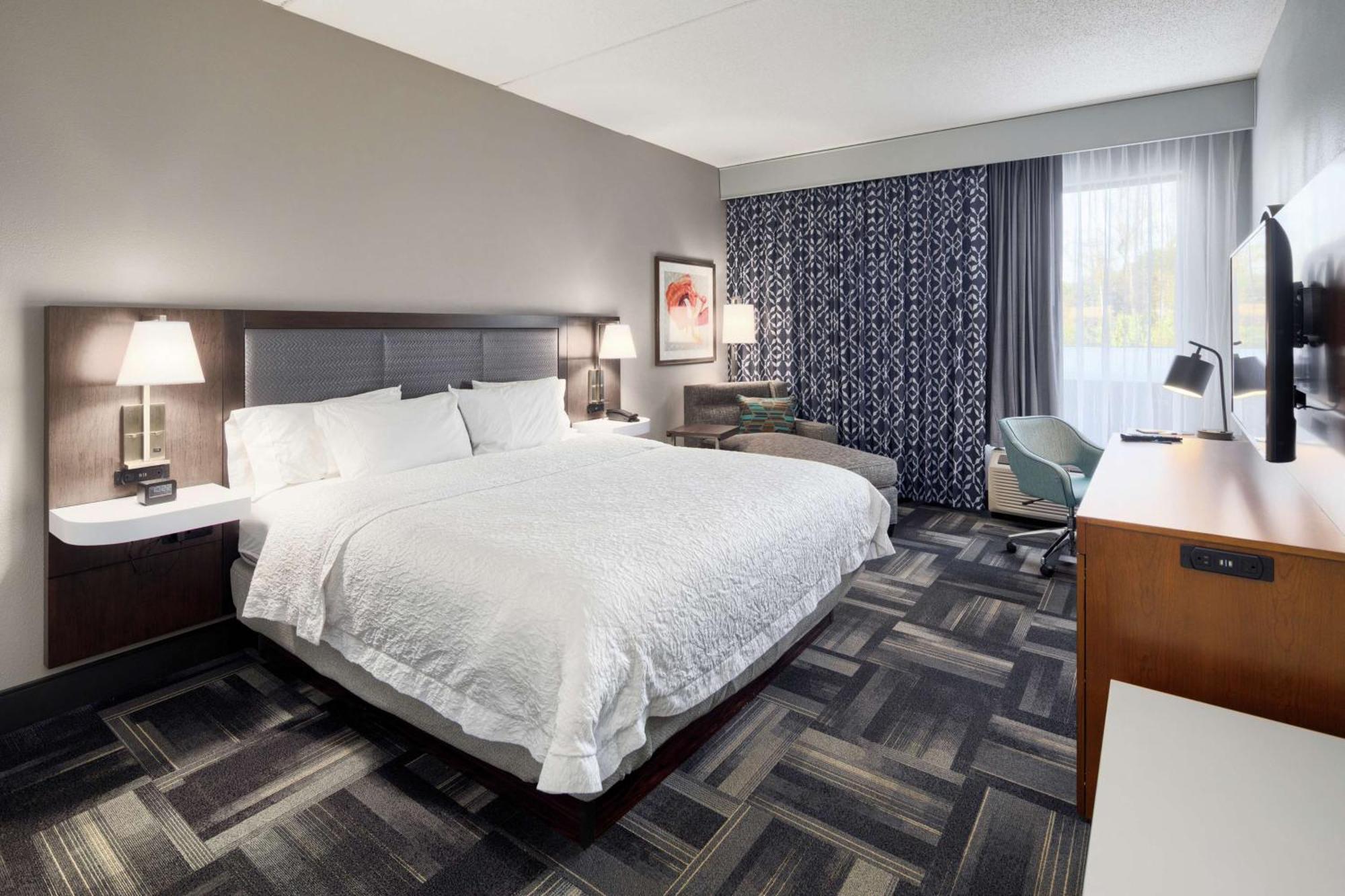 Hampton Inn Louisville Northeast Εξωτερικό φωτογραφία