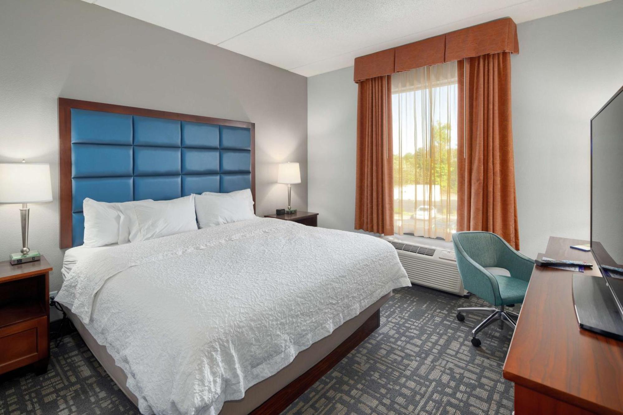 Hampton Inn Louisville Northeast Εξωτερικό φωτογραφία