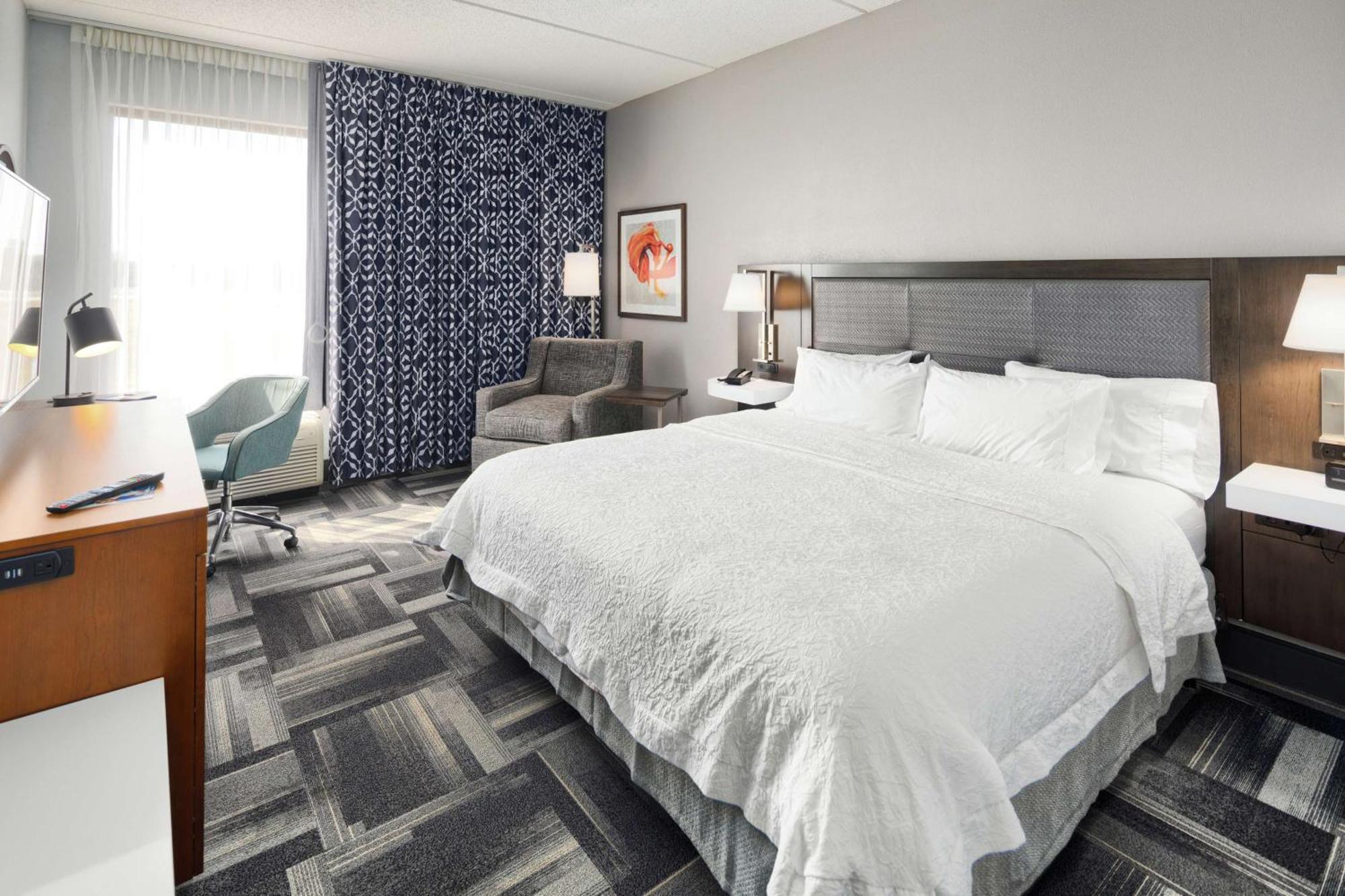 Hampton Inn Louisville Northeast Εξωτερικό φωτογραφία